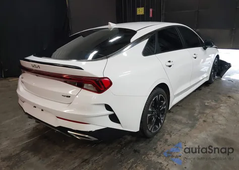 2022 Kia K5 Gt-Line из США, поврежденный, VIN 5XXG64J26NG093908